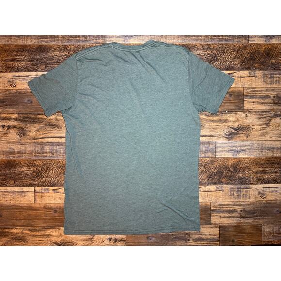 Size L Volcom Stone Green Graphic T-Shirt True To This Logo - Picture 2 of 5